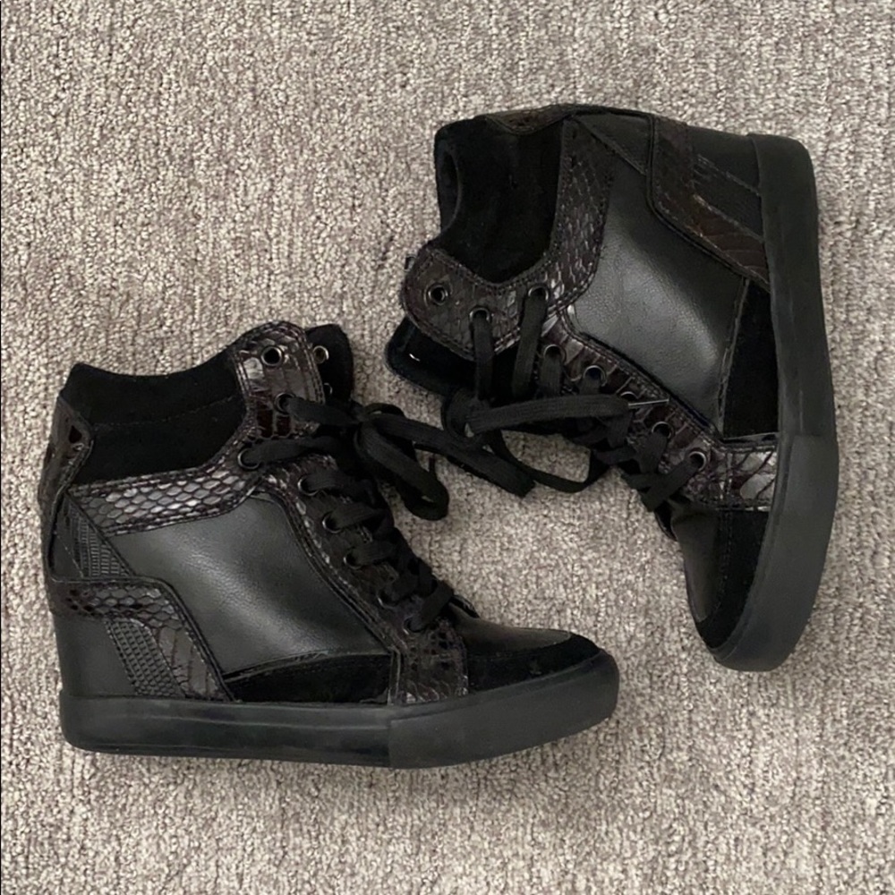 Aldo Black wedged Shoe